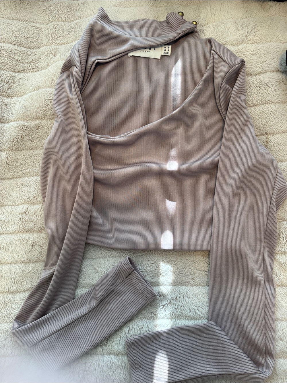 Ribbed Long Sleeve Top in Mauve with Button Detail and Cut Outs